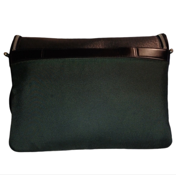 ✨️LOUIS VUITTON TAIGA TAIMYR MESSENGER BAG - Picture 2 of 15